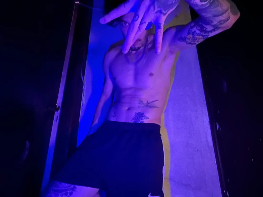 luckydick333 offline XXX-chat