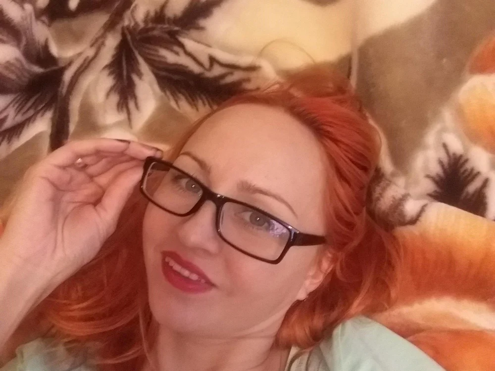 FionaModel's Offline Chat Room