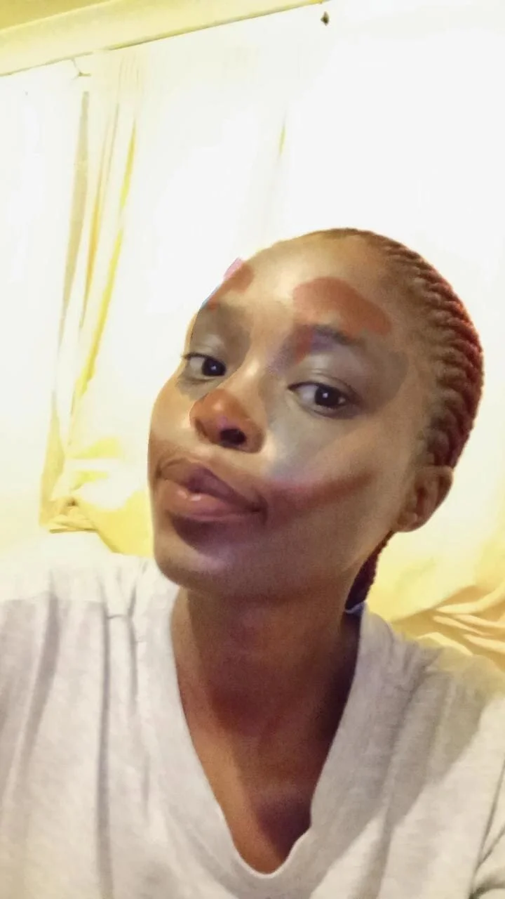 Sexybee01 live webcam