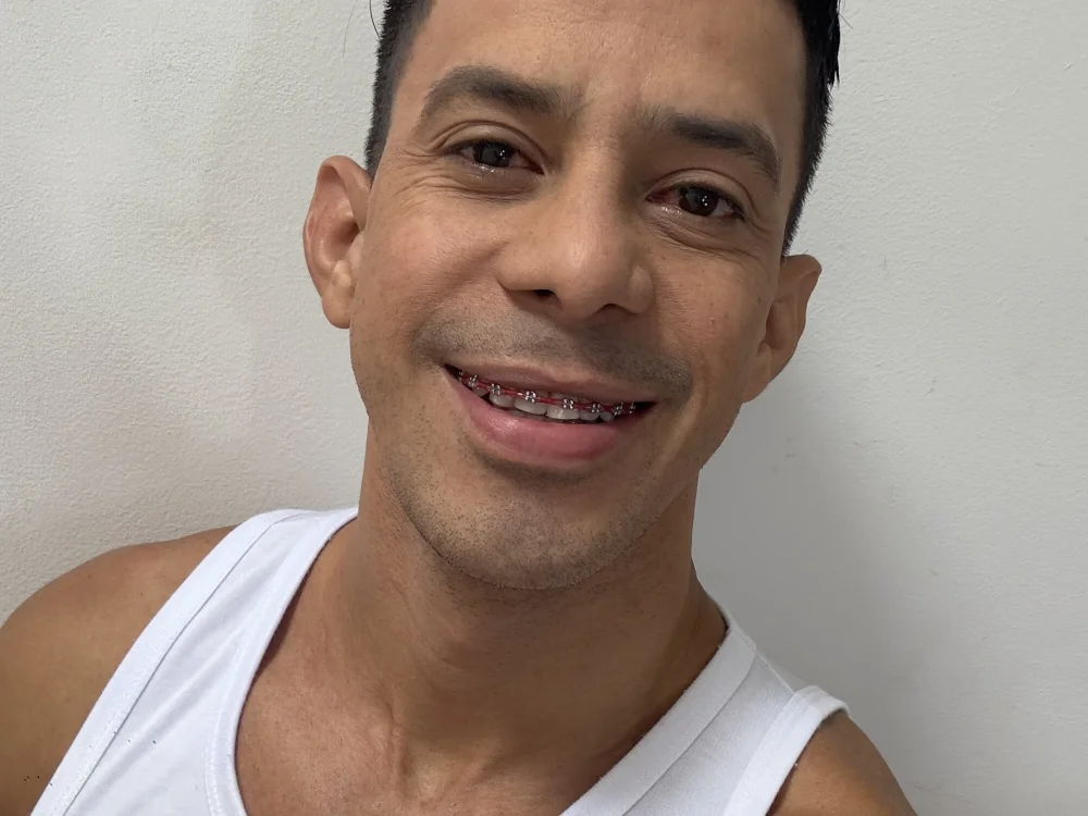 Offline XXX chat modela JoseRumbero26