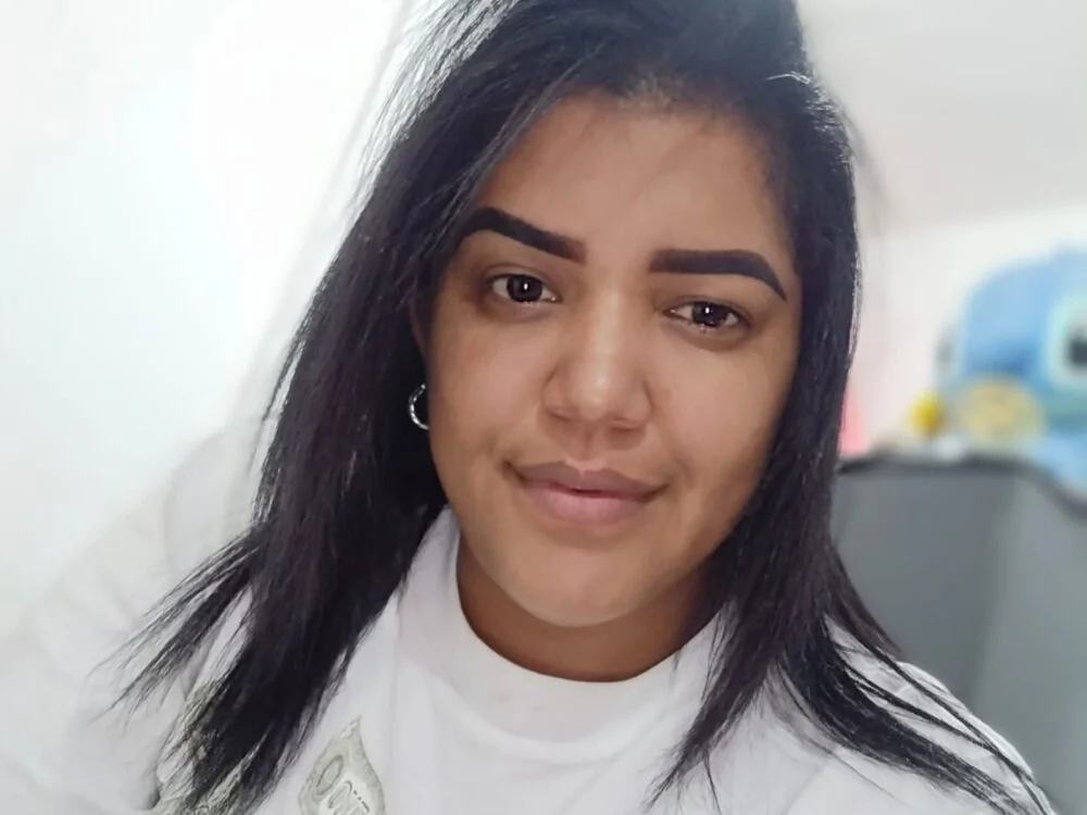 Lanegracalientexx's Offline XXX Chat