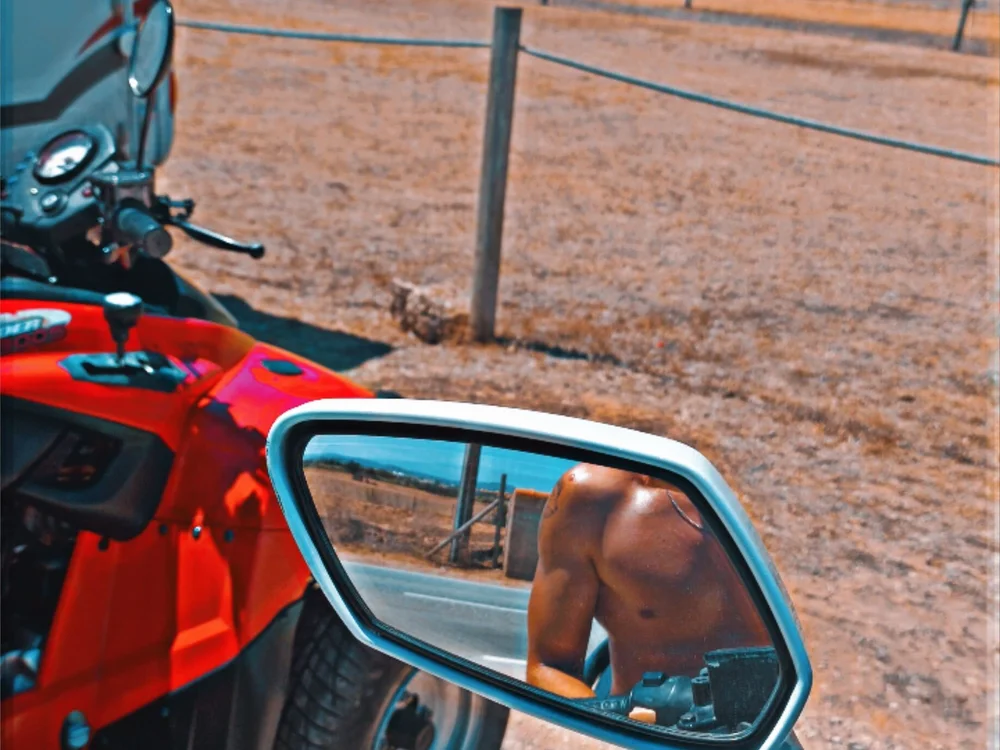 Offline XXX chat modela FancySnake