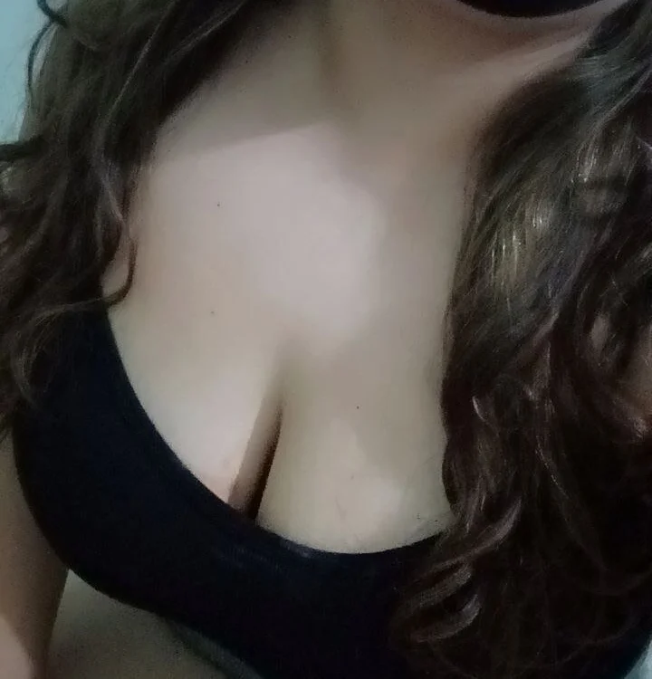 دردشة Ishaa_Sharmaa الجنسية دون اتصال