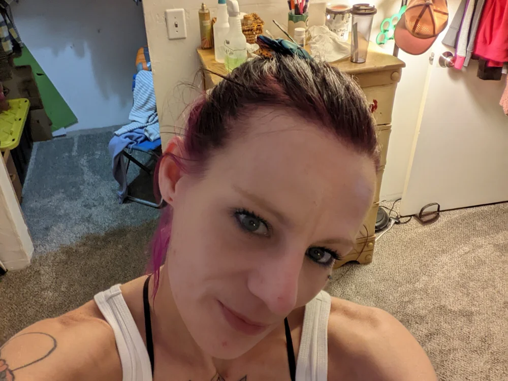 lotus3426's Offline Chat Room