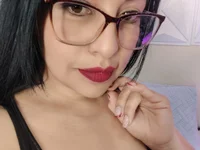 Chanel_milff_'s webcam live show