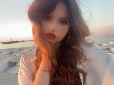 CarleenColley - Girl 