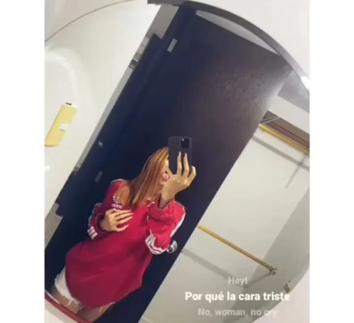 LaurenMitchell Offline XXX-chat