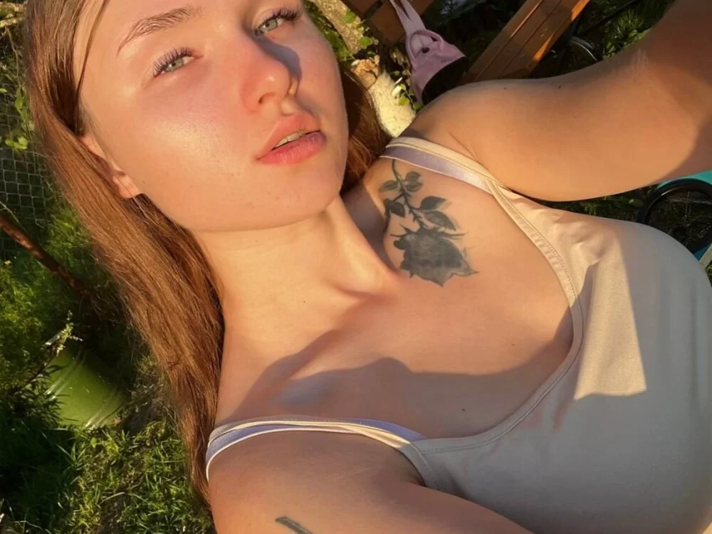 CrystalBrooks' Offline XXX Chat