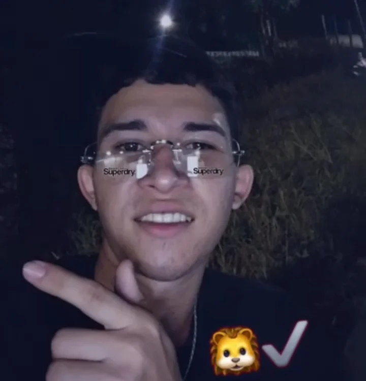 Rey_2004_Rg's Offline XXX Chat