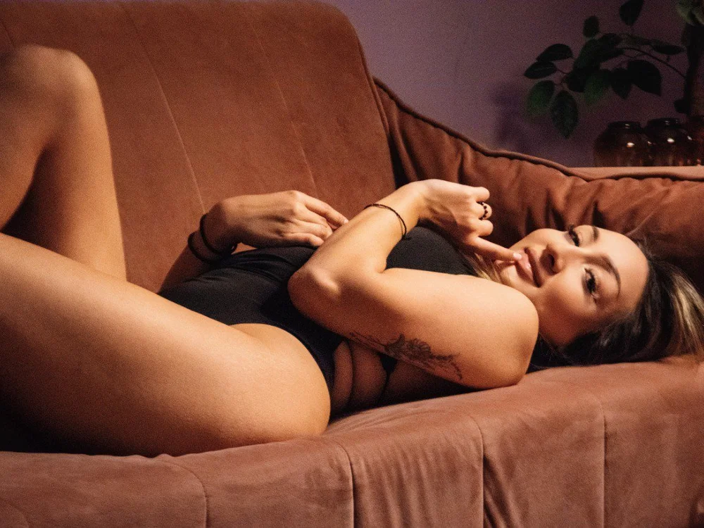 DaisyLoveXO offline chatrum