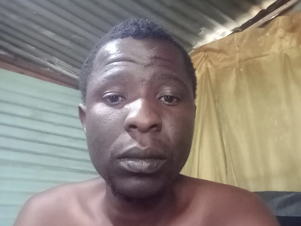 Offline XXX chat modela charcoa