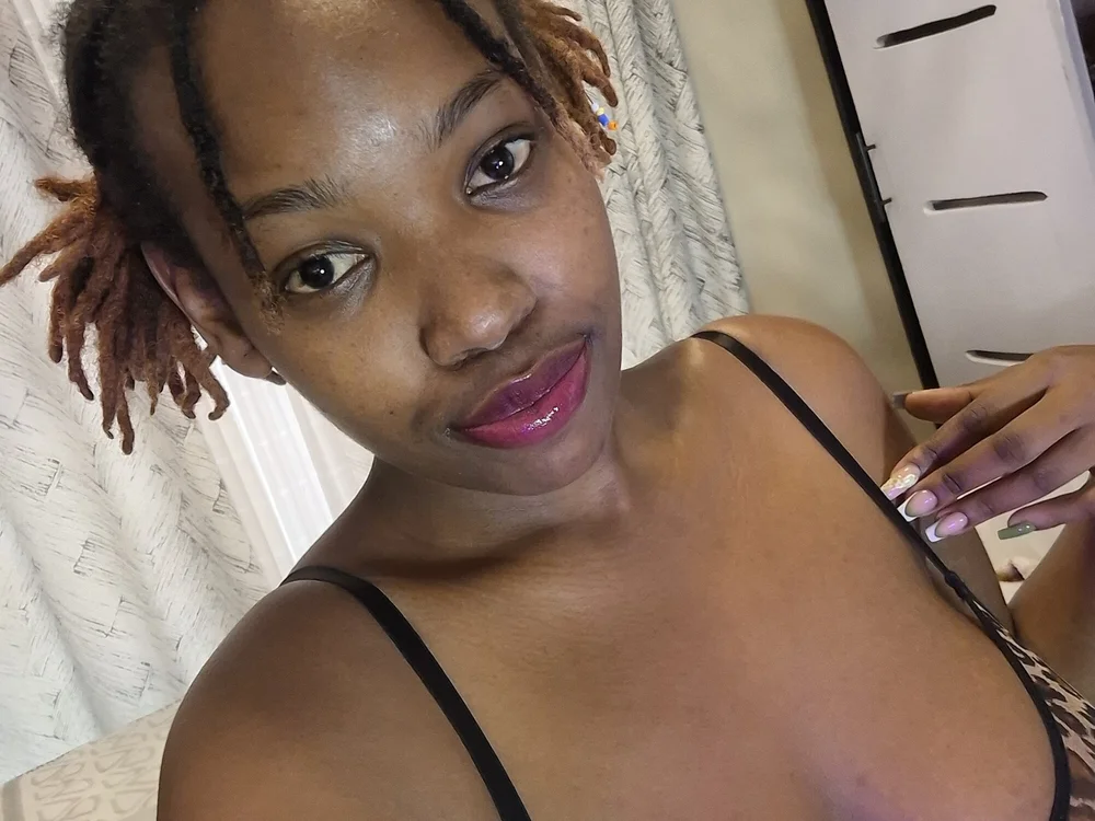 Offline chatovací místnost Coco_bliss_