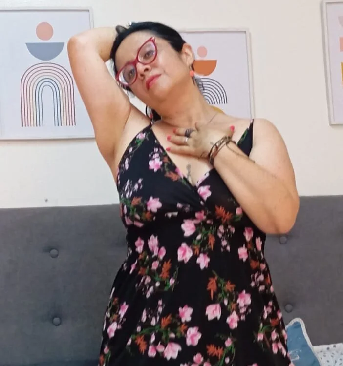 Apriljones_'s Offline XXX Chat
