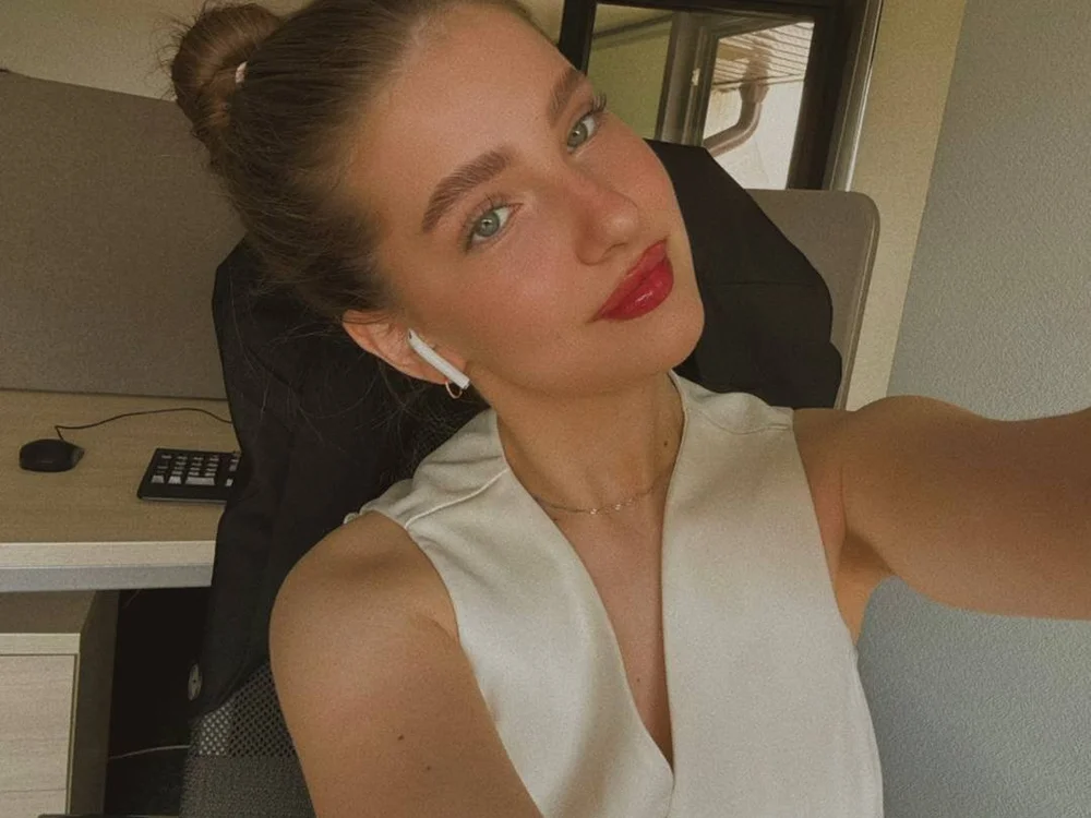 RevaFazekas' Offline XXX Chat