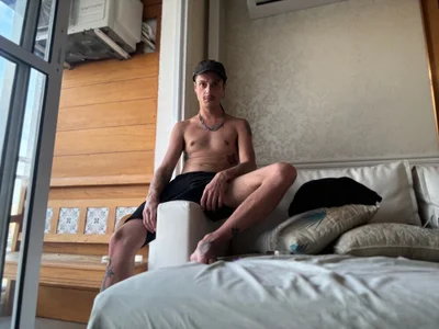 chrisalmeid_ profile