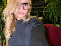 Sofi_glown Webbikameraesitys