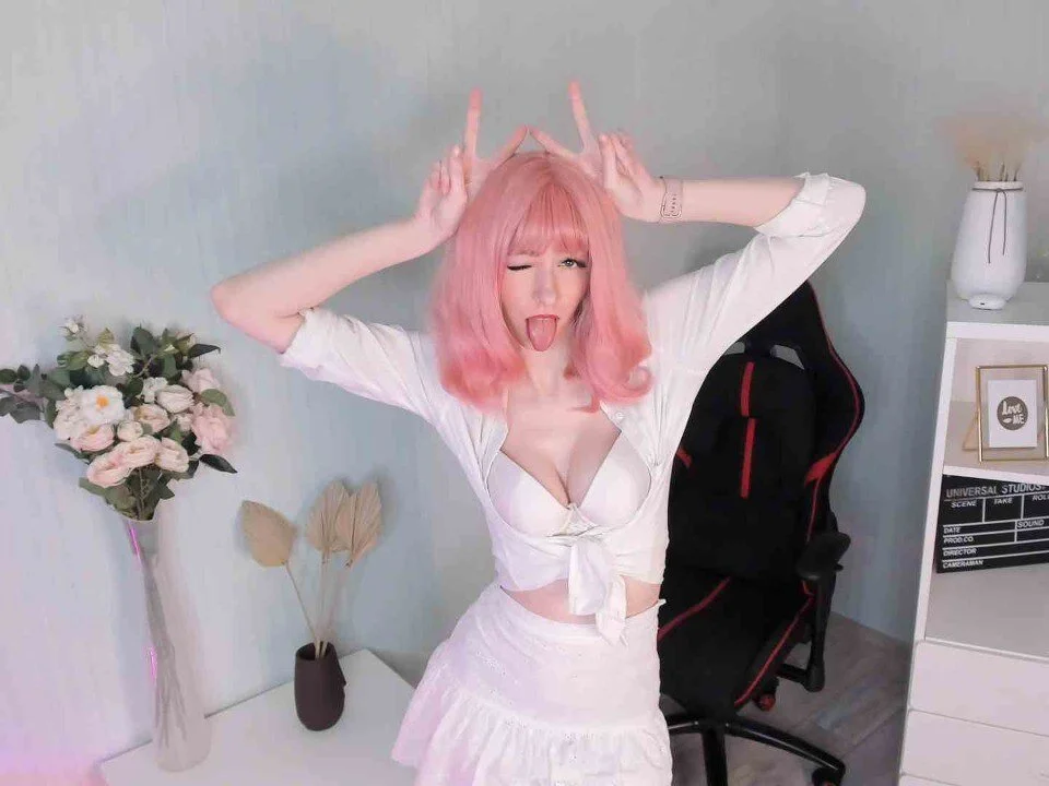 EstellaMoore's Offline XXX Chat