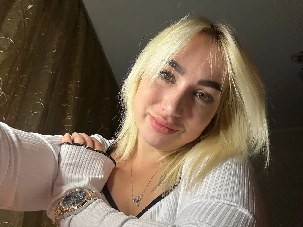 MariellaVi's Offline Chat Room