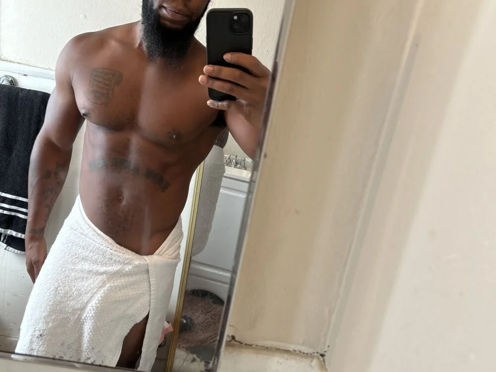 RickyPokeHer's Offline XXX Chat