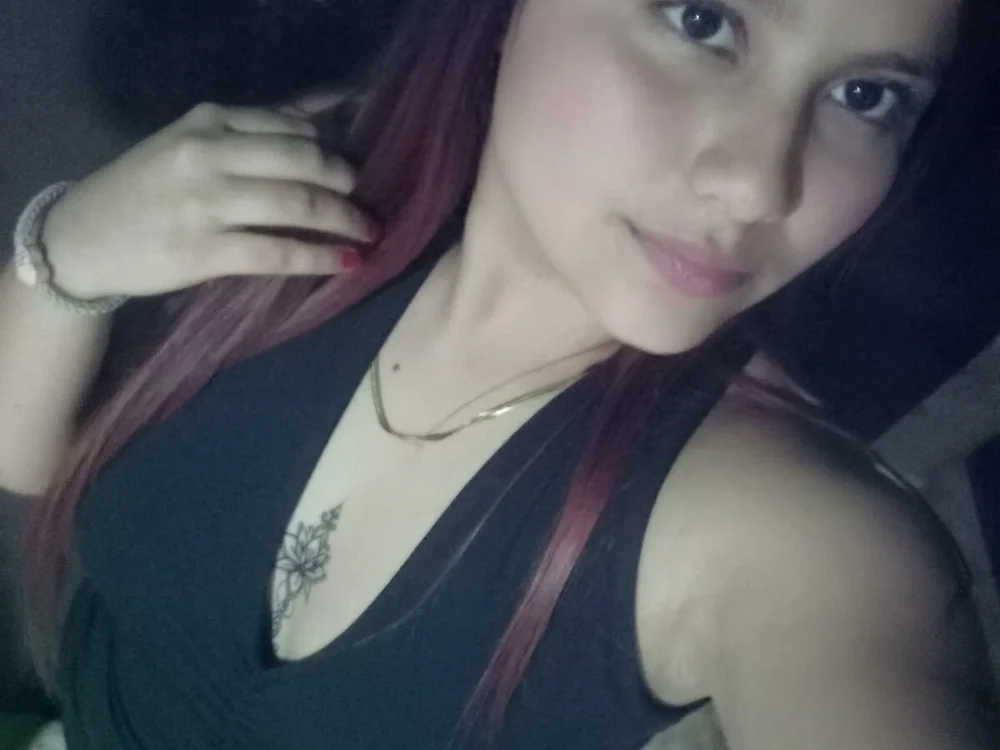 ailin_rose_ offline chatrum