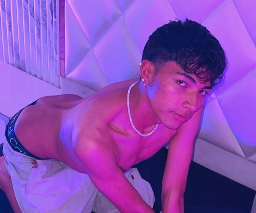 Offline XXX chat modela osamu_tay