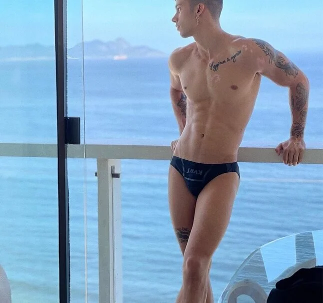 AleksZWAssのオフラインXXXチャット