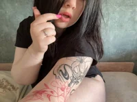 Michelle_Host অফলাইন চ্যাট রুম