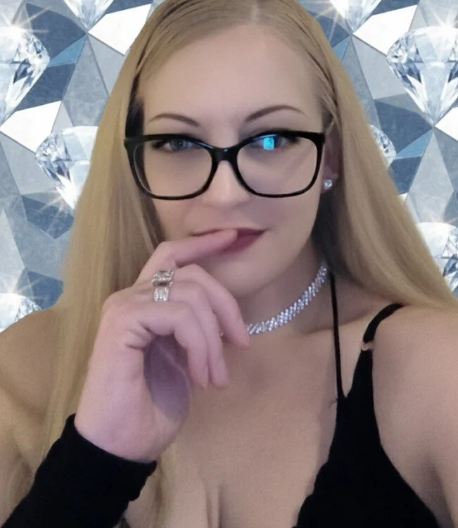 LadyDivine's Offline Chat Room