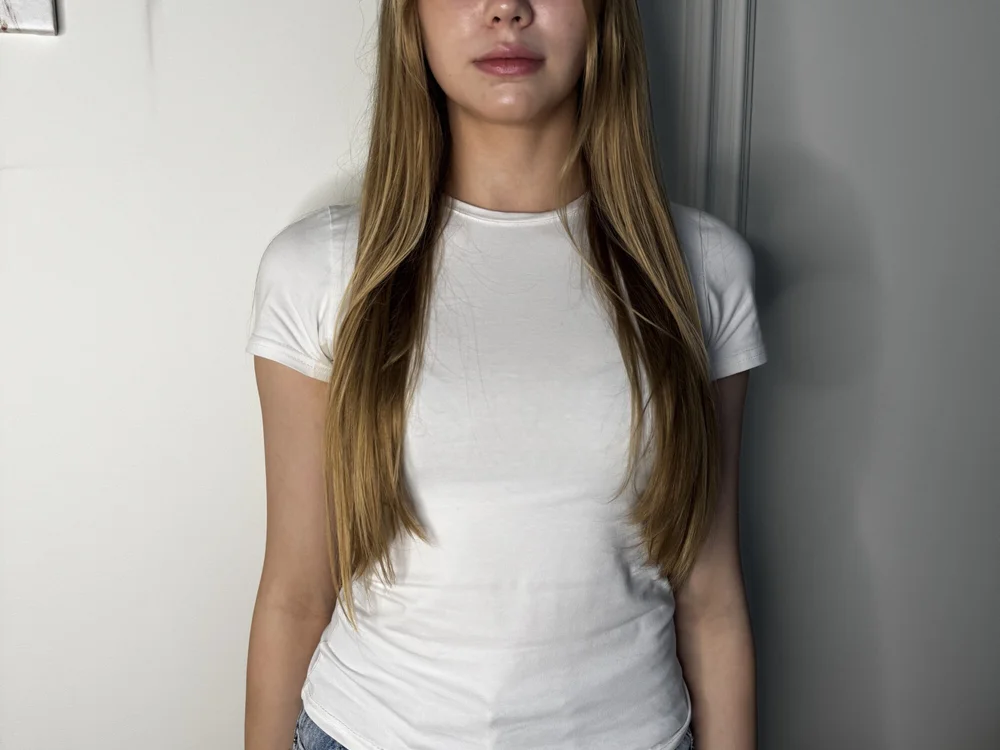 AdrianneBratt offline chatrum