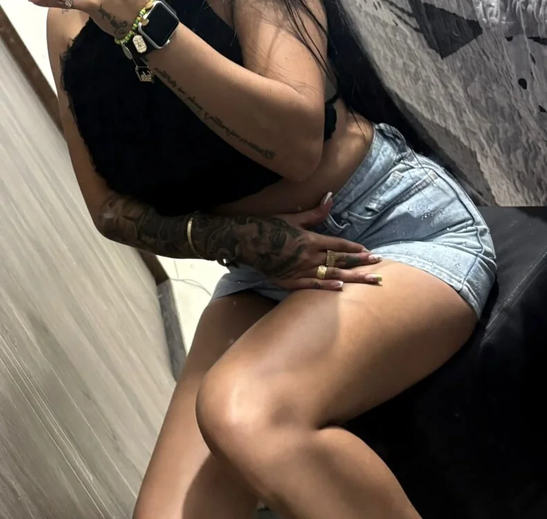 Sophie_hot25 Offline XXX-chat