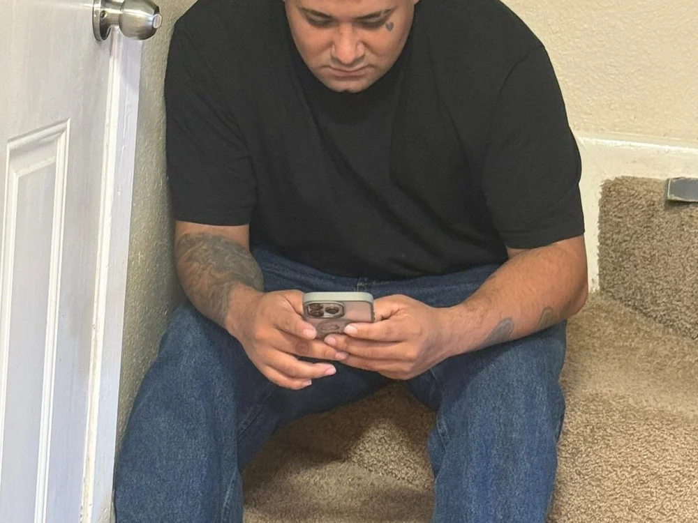dement2504's Offline Chat Room