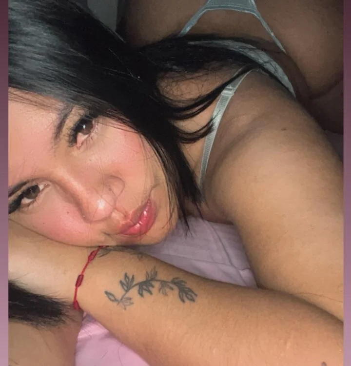 Rachel_glown Offline chat-huone