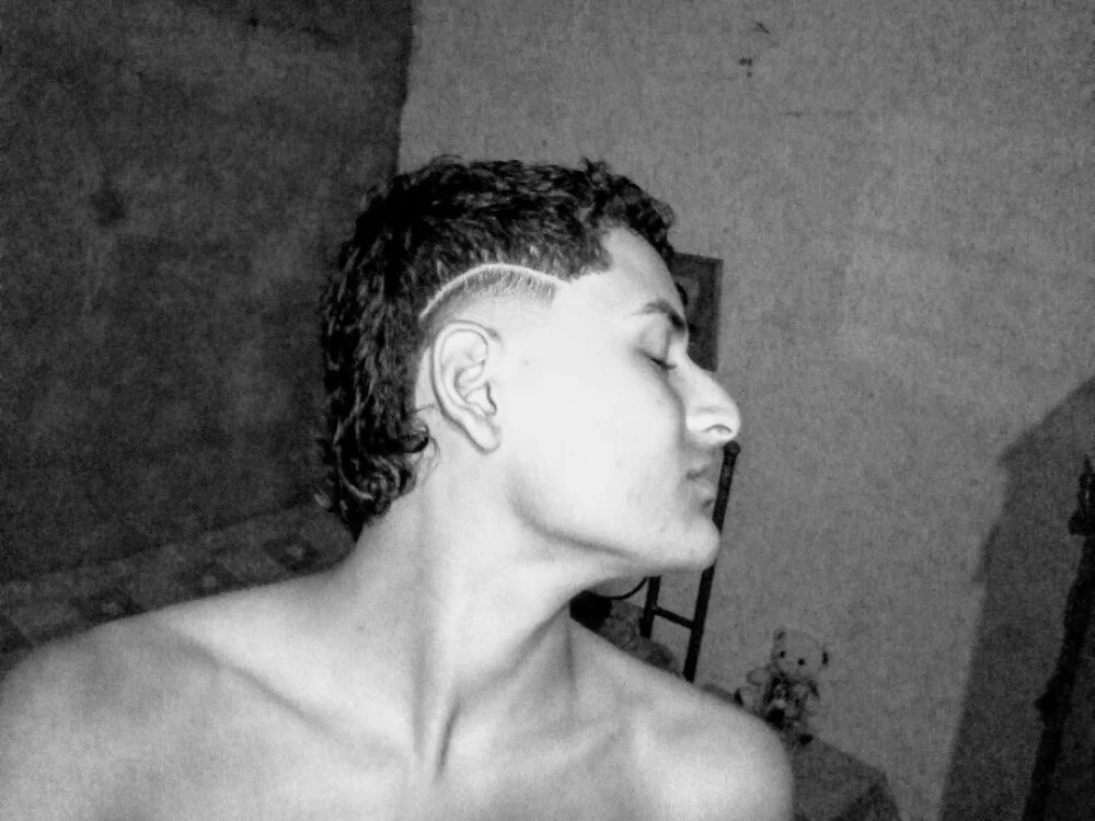 Camfer1127n Offline XXX chat