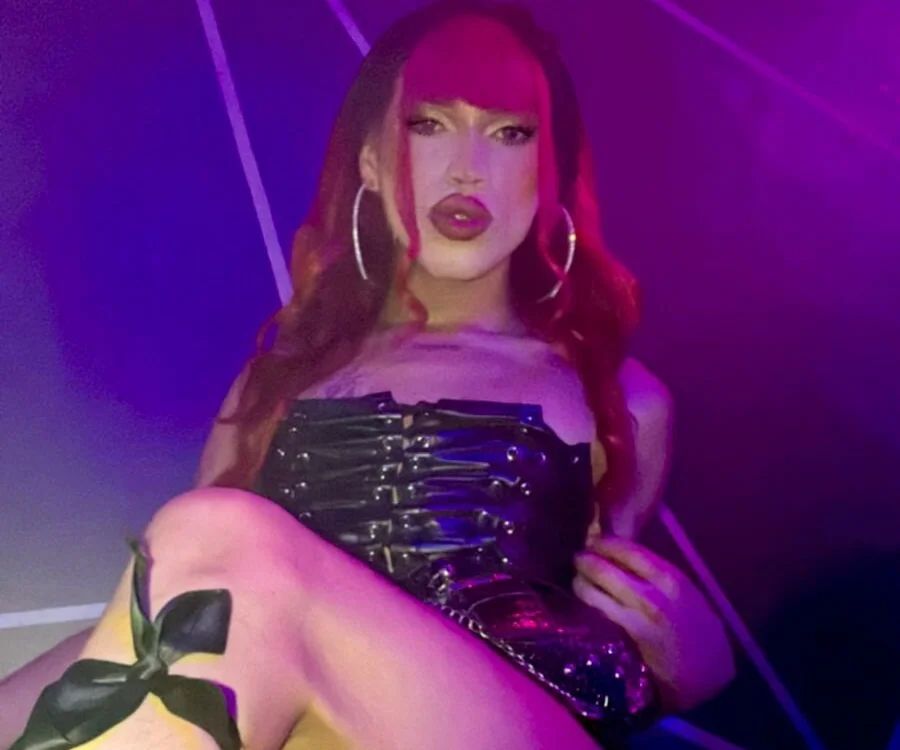 Diva_Stella's Offline XXX Chat