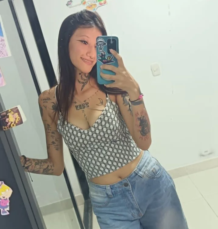 Alanna111 Ruang Obrolan Offline