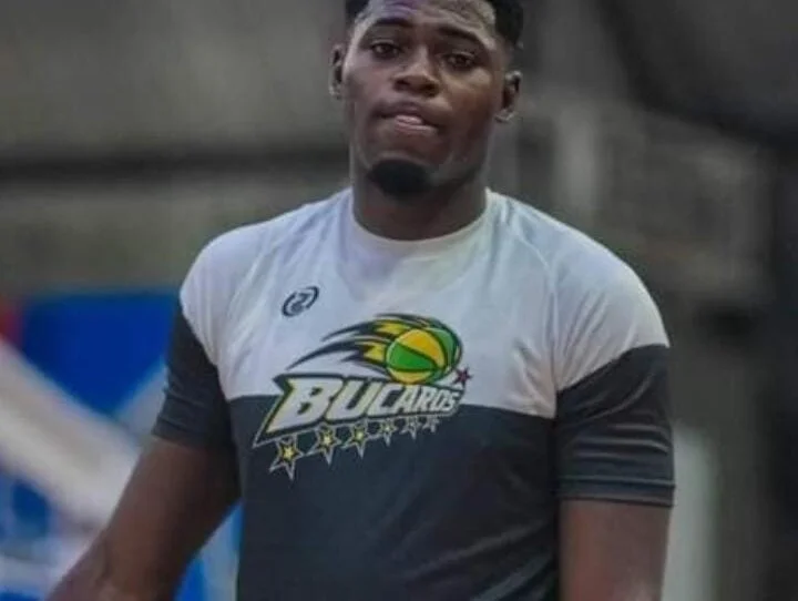 CarlosBigglock offline XXX-chat