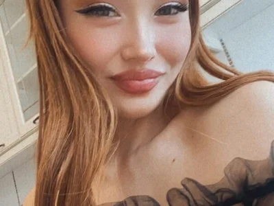 MiaRie webcam livesex profile in curvy cams