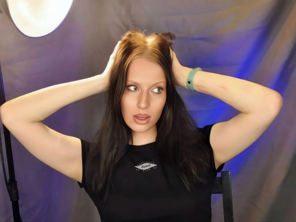 LexieWintour – Offline XXX chat