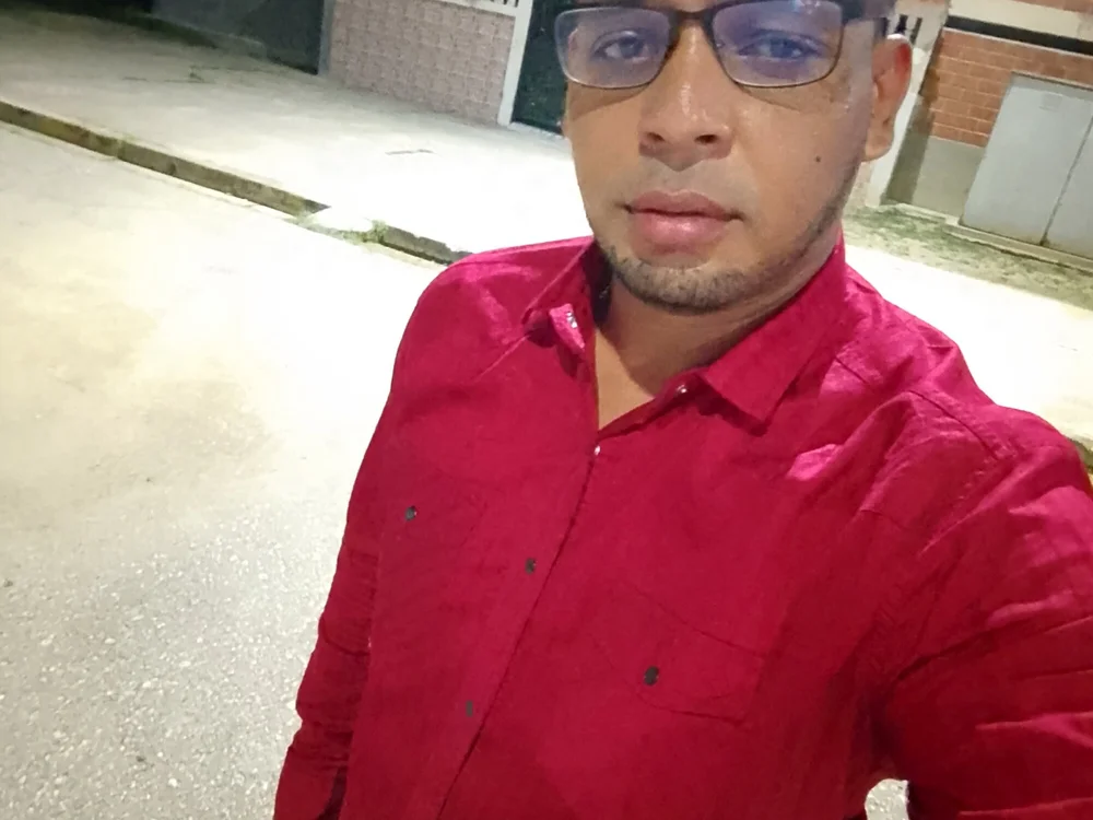 ronnyronny19's Offline XXX Chat