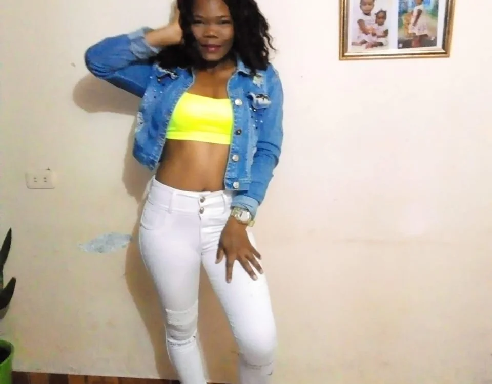 nahomybrownxx's Offline XXX Chat