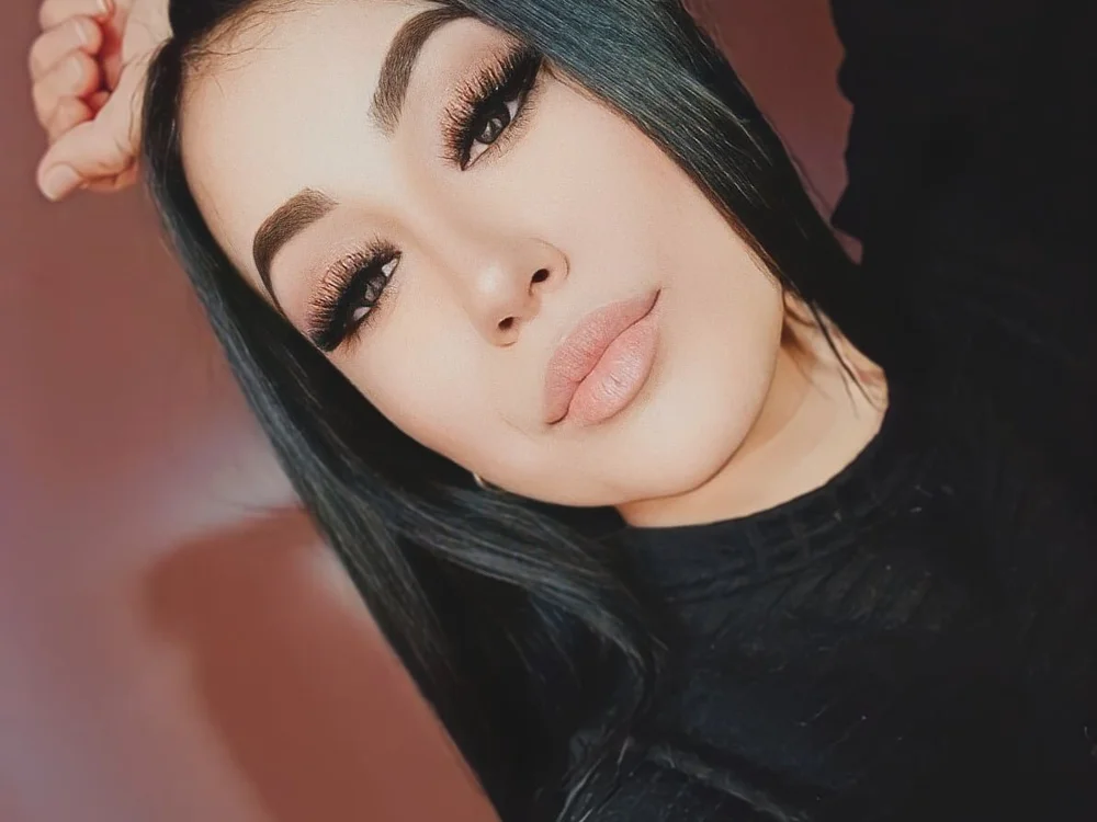 CelineAmurri's Offline XXX Chat