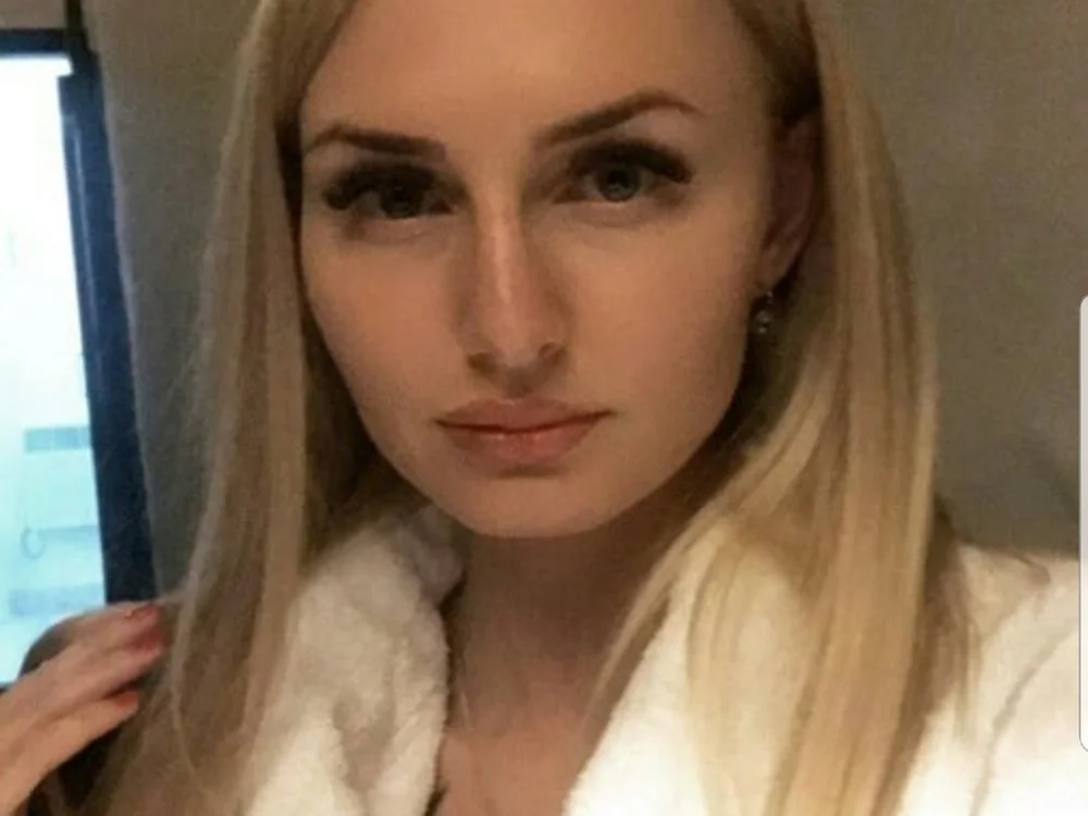 Cecillie's Offline Chat Room
