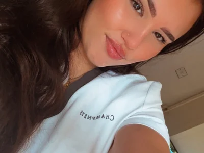 Belle69xx Female Mobileteens Free Webcam Strip