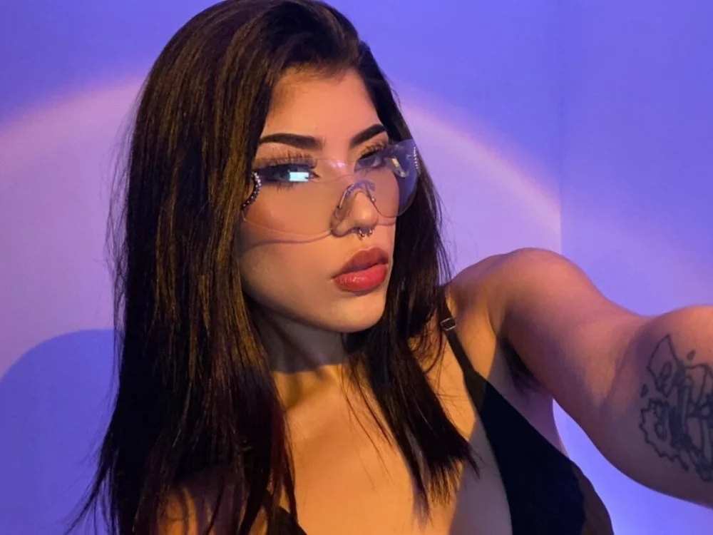 GiselleBlare cam model