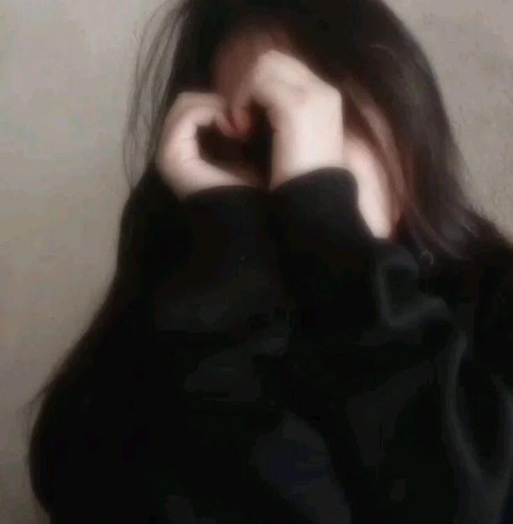 חדר צ'אט לא מקוון של ExoticEsha