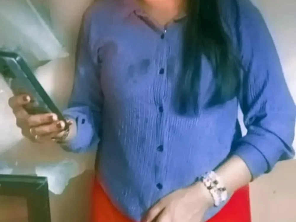 riya146825's most recent online preview