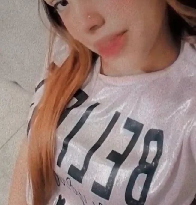 studentsofsex 離線 XXX 聊天