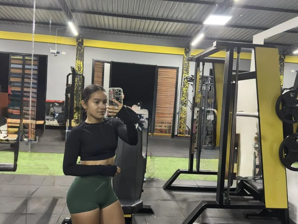 Chat +18 off-line de 19michelsmalldirty