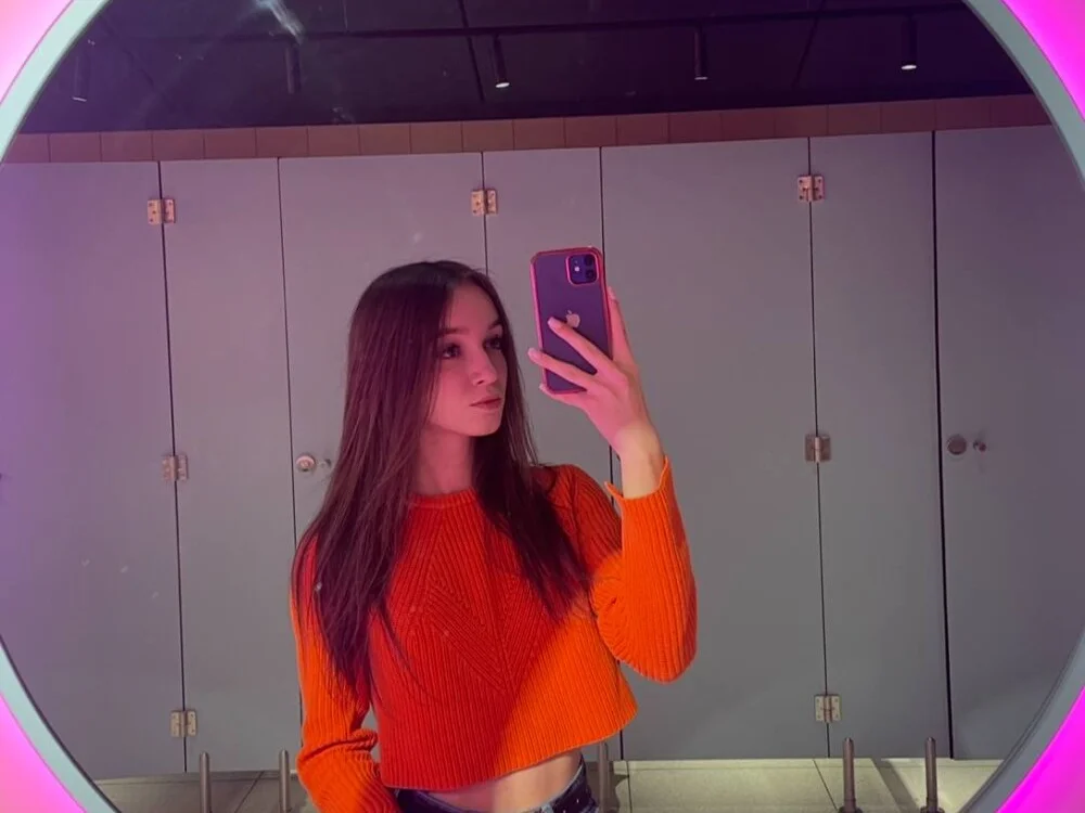 Offline XXX chat modela NotSoSweetDasha