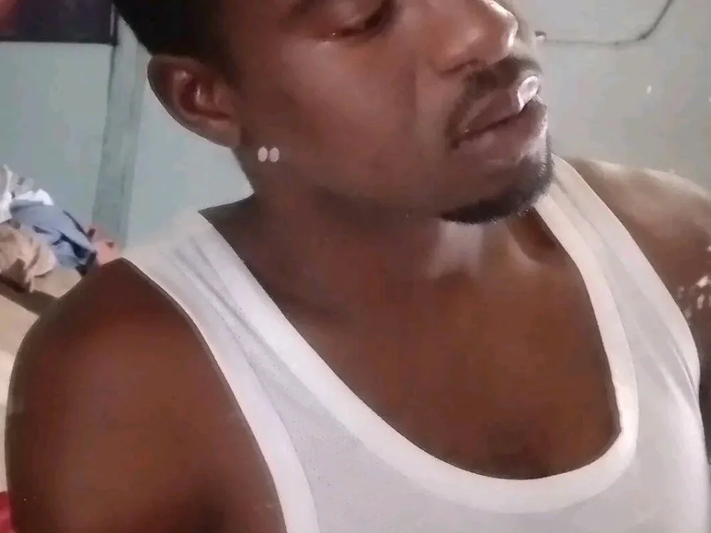 دردشة Bennteny67 الجنسية دون اتصال